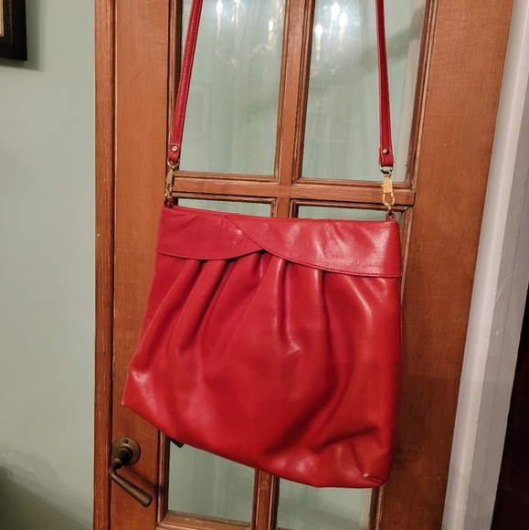 Salvadore Ferragamo Red Leather Purse Handbag Shoulder Pocketbook Handbag - Picture 3 of 12